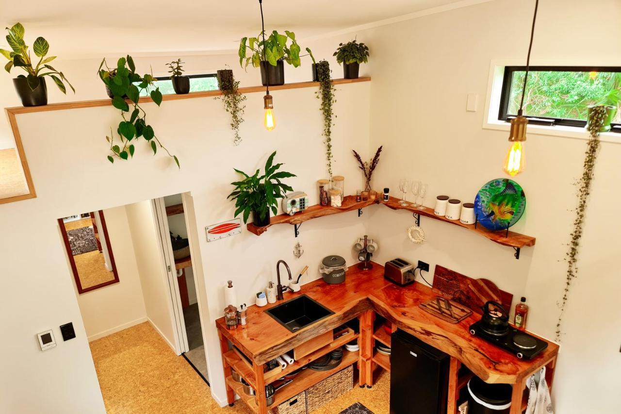Adventurer'S Chest - Pohutukawa Hotel Hotwater Beach Екстериор снимка